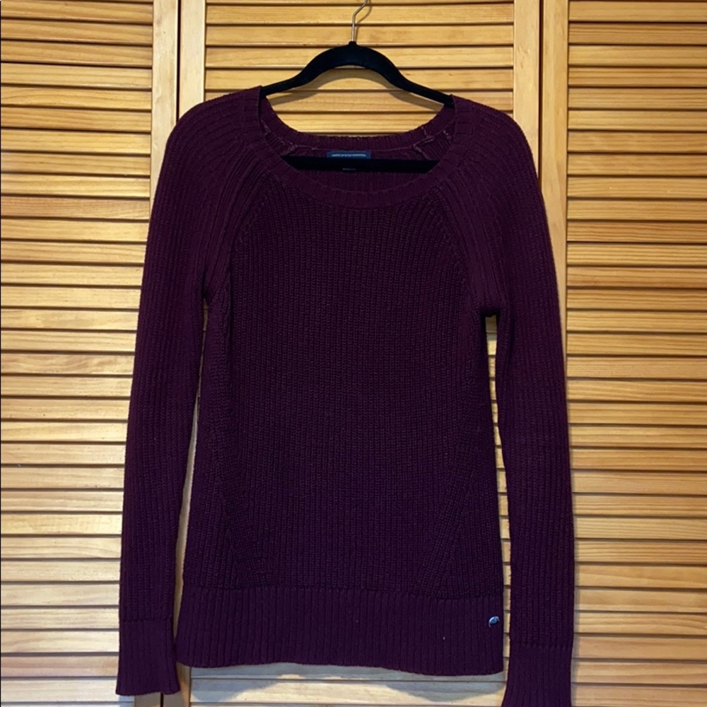 Maroon sweater